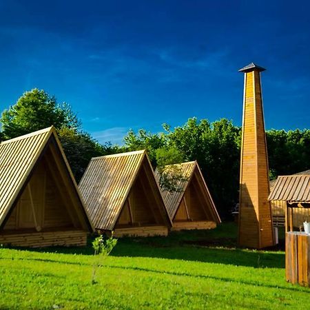 Rooms & Glamping Lana Haus Licko Petrovo Selo Exterior photo