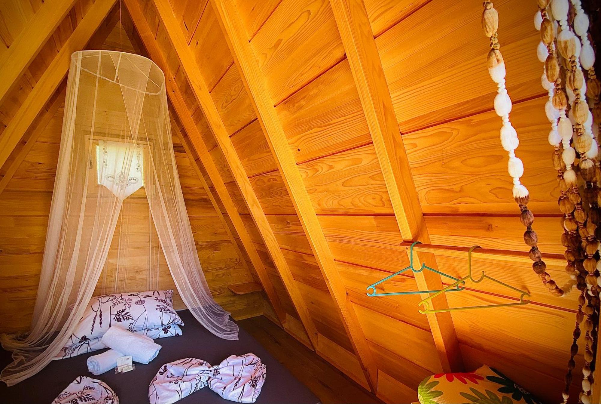 Rooms & Glamping Lana Haus Licko Petrovo Selo Exterior photo